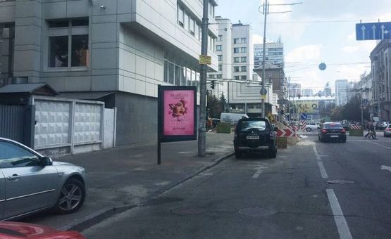 Фото рекламної площини за адресою Жилянська Вул., 24