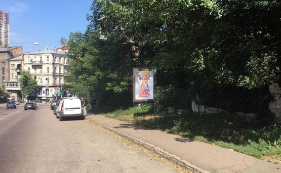 Фото рекламной плоскости по адресу Льва Толстого Вул., 33