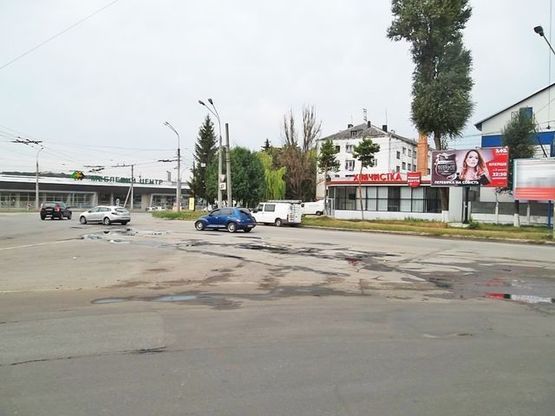 Фото рекламной плоскости по адресу Збаражска ул. - Лозовецкая ул.