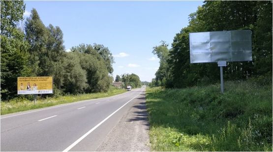 Фото рекламной плоскости по адресу Трасса Львов-Тернополь, с. Подгорное, выезд из города