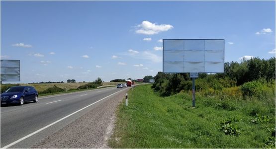 Фото рекламної площини за адресою М-06 Киев-Чоп, Окружная дорога з Киева после Гамалиевки, правый