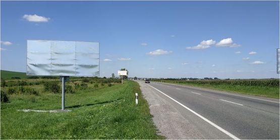 Фото рекламной плоскости по адресу М-06 Киев-Чоп, между ж/д мостом и Камянополем, правый