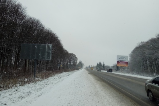 Фото рекламной плоскости по адресу Автодорога Львов-Шегини, с.Конопниця  (на Львов)