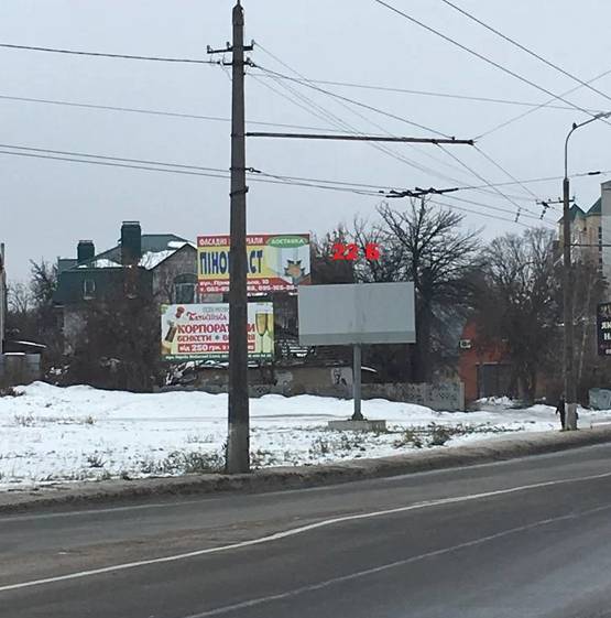 Фото рекламной плоскости по адресу бул. Олександрійський (в р-ні  Б. Хмельниц.     в сторону центру)