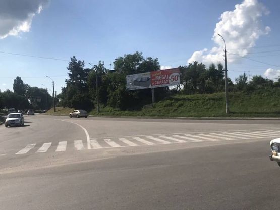 Фото рекламной плоскости по адресу вул. Київська, на перехресті з Сквирським шосе