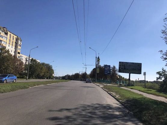 Фото рекламної площини за адресою вул. Кн. Володимира в районі УПЦ КП біля музичної школи (напрямок з центру)