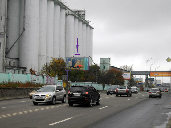 Фото рекламной плоскости по адресу вул. Набережно-Хрещатицька,10, напрямок в центр