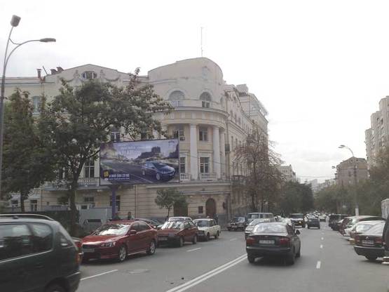 Фото рекламной плоскости по адресу ул. Гончара,55, направление на пл. Победы