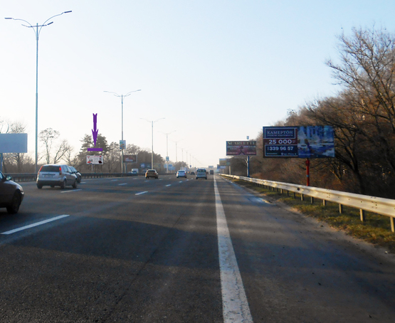 Фото рекламной плоскости по адресу Бориспільське шосе, 27,2 км, опора №182, в'їзд до Києва