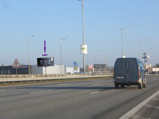 Фото рекламної площини за адресою Бориспільське шосе, 32,км, автосалон Порше,  в напрямку а/п Бориспіль