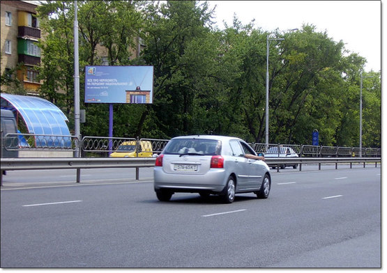 Фото рекламної площини за адресою ул.Гагарина,18-20 направление на Ленинградскую пл.