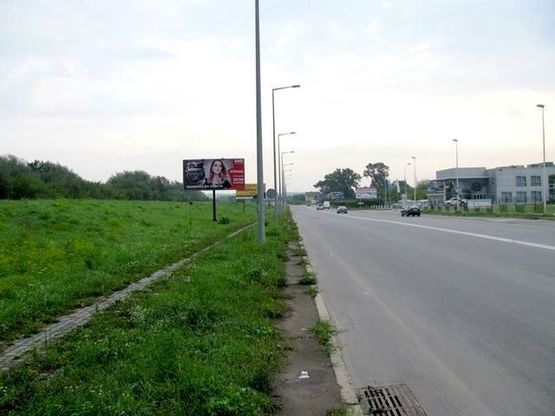 Фото рекламной плоскости по адресу Надречная ул., новая дорога напротив Церковной ул. (200 м.к СТО "BMW")