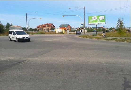 Фото рекламної площини за адресою Бандери С.ул. - Мирного П. ул., (напротив Магазин "Еліткераміка",ТЦ "Планета Меблів",продуктовий ринок)
