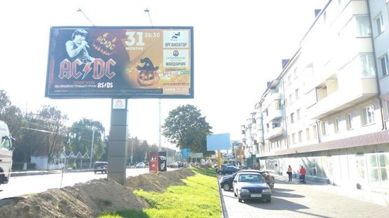 Фото рекламной плоскости по адресу вул. Рівненська, 109