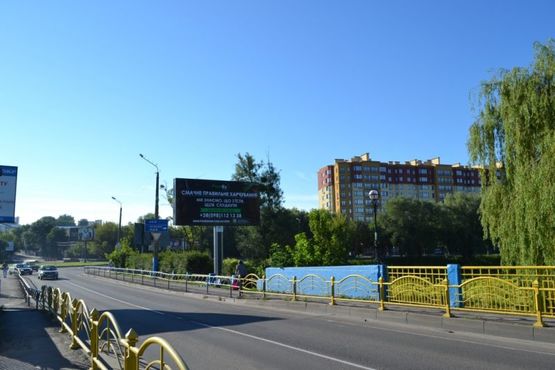 Фото рекламной плоскости по адресу міст Шевченка 1