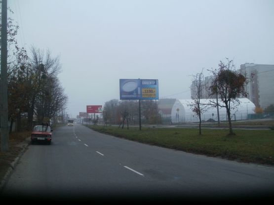 Фото рекламної площини за адресою вул. Карпенка-Карого (навпроти Мавекса від Там Таму)