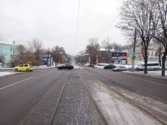 Фото рекламной плоскости по адресу пер-стік пр.Аношкіна-пр.Т.Шевченко (Рембо на Зорю) Заводський район