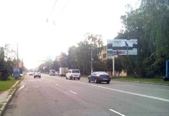 Фото рекламной плоскости по адресу вул.Київська, 81 А, в центр, у напр.ТРЦ "Глобал.UA" (300м), від вокзалів