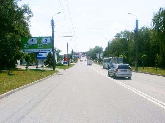 Фото рекламної площини за адресою Героев Майдана ул., (перед АЗС "Укрнафта")