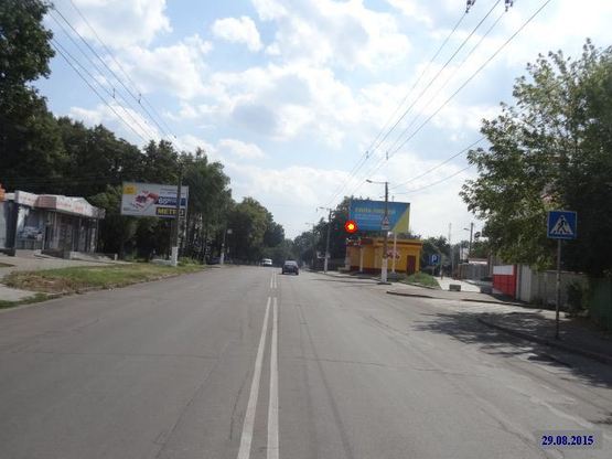 Фото рекламной плоскости по адресу Zt 056 вул.Вітрука,20 м-м" Ермітаж" А