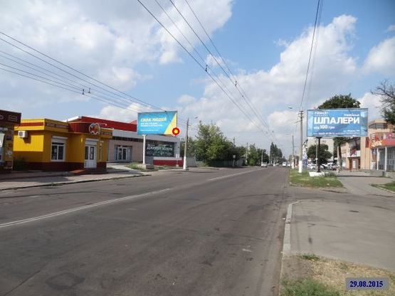 Фото рекламной плоскости по адресу Zt 057 вул.Вітрука,20 м-м" Ермітаж" Б            WOG  1.5 км