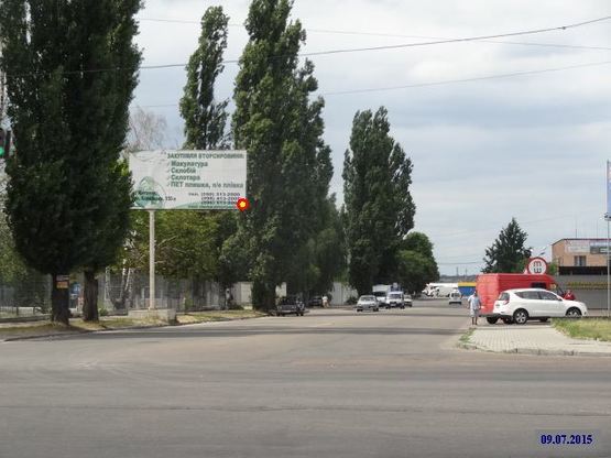 Фото рекламной плоскости по адресу Zt 103 вул.Ватутіна,55 ТЦ"МЕТРО"Б