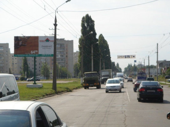 Фото рекламної площини за адресою просп. Л.Украинки (просп. 50-лет. Октября), возле дома № 22-а, район «ПромФинБанка», район автосалона «Ford», «Nissan», напротив супермаркета «Велмарт»