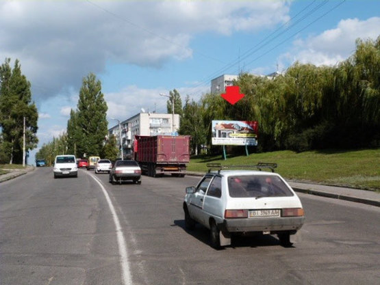 Фото рекламної площини за адресою ул. В.Пугачева (ул. Московская), возле дома № 18, перекрёсток с ул. Мира, возле Парка «Мира»