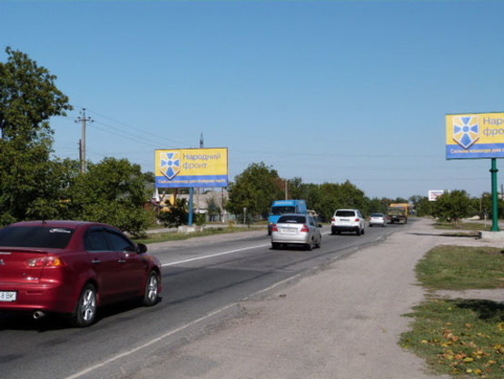 Фото рекламної площини за адресою ул. Киевская, возле домовладения № 185
