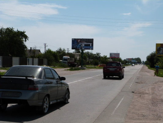 Фото рекламної площини за адресою ул. Киевская, 146/2, перекрёсток с ул. Комарова, остановка «Весёлая»