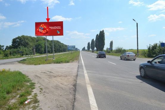 Фото рекламной плоскости по адресу Московский пр-т - Ростовская трасса возле газовой заправки (выезд из города)