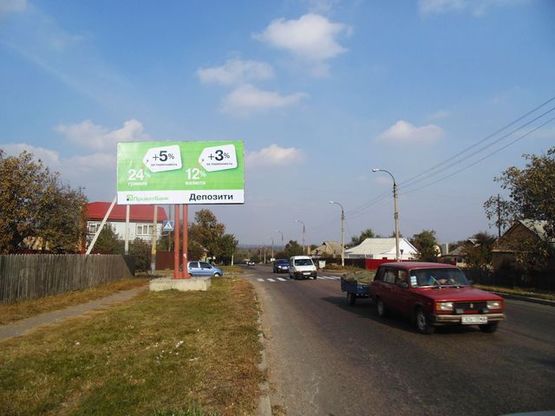 Фото рекламної площини за адресою Уманская ул. - Вишни О. ул.