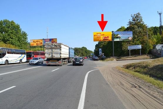 Фото рекламной плоскости по адресу Лозовеньковский пр-т-Фельдман-экопарк-чебурашка №2-левая-в ст. Салтовки