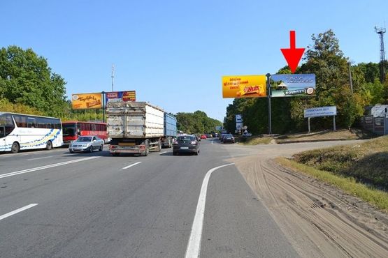 Фото рекламной плоскости по адресу Лозовеньковский пр-т-Фельдман-экопарк-чебурашка №2-правая- в ст. Салтовки