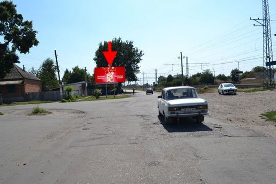Фото рекламной плоскости по адресу Слатино-ул. Центральная-ЖД вокзал- в ст. Дергачей