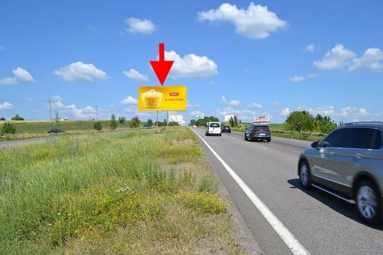 Фото рекламної площини за адресою Московский пр-т - Ростовская трасса - АЗС Аэлита-5-въезд в город