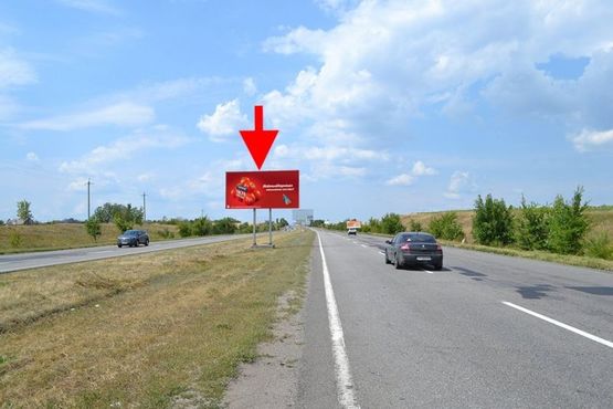 Фото рекламної площини за адресою Московский пр-т - Ростовская трасса возле поворота на М. Рогань-1-въезд в город