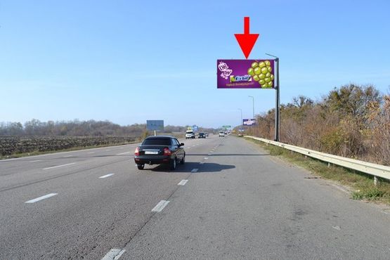 Фото рекламної площини за адресою Трасса Киев-Харьков-463 км-возле АЗС ОККО и Лилия-флажок№5-в ст. Люботина