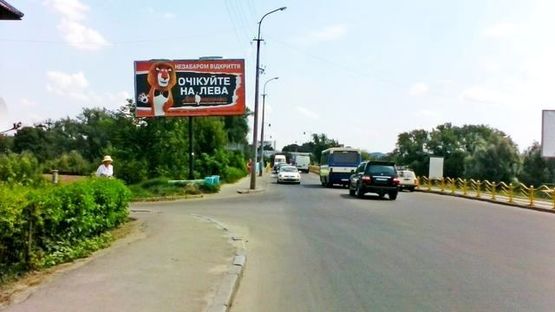 Фото рекламной плоскости по адресу Шевченко ул., (напртоив супермаркет "Наш Край")