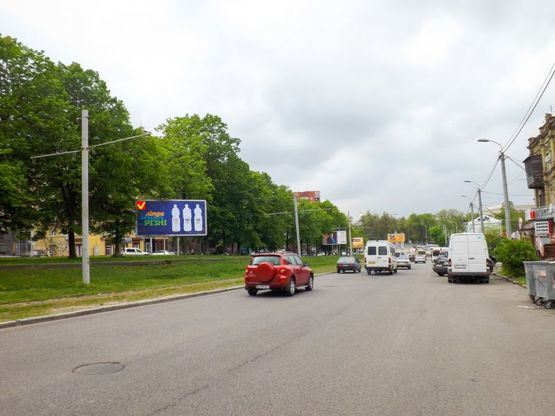 Фото рекламной плоскости по адресу вул. Святослава Хороброго – вул. Ушинського/ул. Чкалова – ул. Ушинского