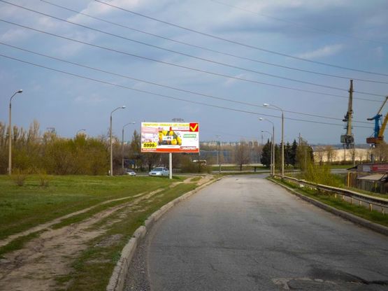 Фото рекламної площини за адресою Кайдацький міст - пр-т. Свободи, розподілювач (з'їзд з Лівого берегу)/Кайдакский мост - пр. Свободы, разделитель (съезд с Левого берега)