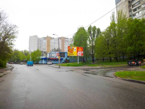 Фото рекламної площини за адресою вул. Надії Алексєєнко, 114 - кафе "Бакинський дворик" /ул. Чичерина, 114 - кафе "Бакинский дворик" , рядом ул.Рабочая, рынок Каверинский, супермаркет