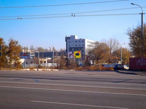 Фото рекламної площини за адресою вул. Каштанова - пр-т. Слобожанський, "Дом Торговлі"/ул. Каштановая - пр. газеты "Правда", "Дом Торговли"