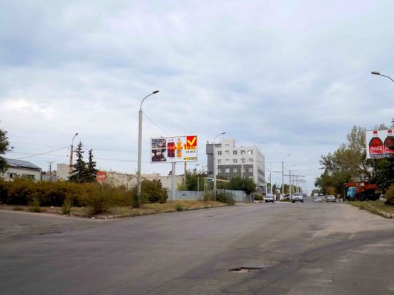 Фото рекламной плоскости по адресу вул. Каштанова - пр-т. Слобожанський, АЗС /ул. Каштановая - пр. газеты "Правда", АЗС