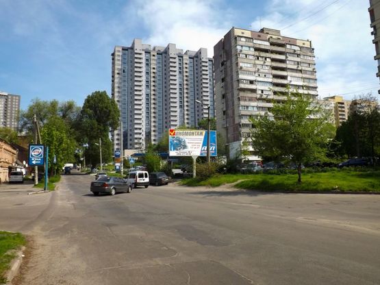 Фото рекламної площини за адресою вул. Миколи Руденка - ул. Ульянова /ул. Войцеховича - ул. Ульянова