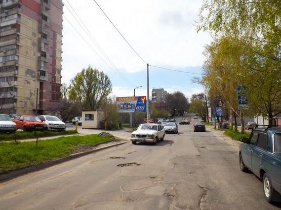 Фото рекламної площини за адресою вул. Миколи Руденка - ул. Ульянова /ул. Войцеховича - ул. Ульянова