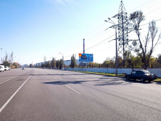 Фото рекламной плоскости по адресу вул. Наб. Заводська, завод " ЕВРАЗ", у центр/ул. Наб. Заводская, завод ЕВРАЗ, в центр