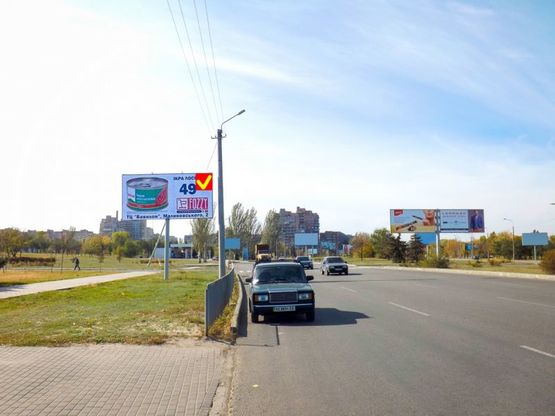 Фото рекламної площини за адресою вул. Наб. Заводська - "Льодова арена", з центру/ул. Наб. Заводская - Ледовая арена, из центра