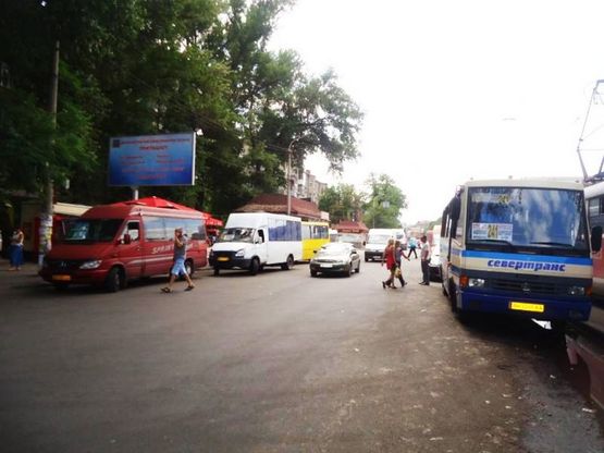 Фото рекламной плоскости по адресу вул.Пастера - пл.Старомостова/ул.Пастера - пл.Островского, площадь, Макдональдс, транспортная развязка