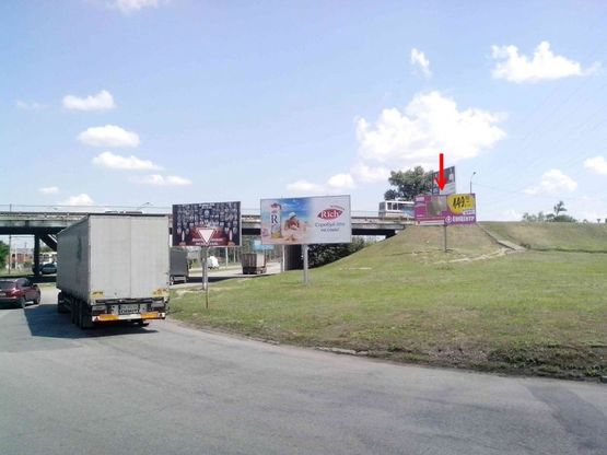 Фото рекламной плоскости по адресу Донецьке шосе - вул.Передова/Донецкое шоссе - ул.Передовая, транспортная развязка, поток движения к ТЦ Караван